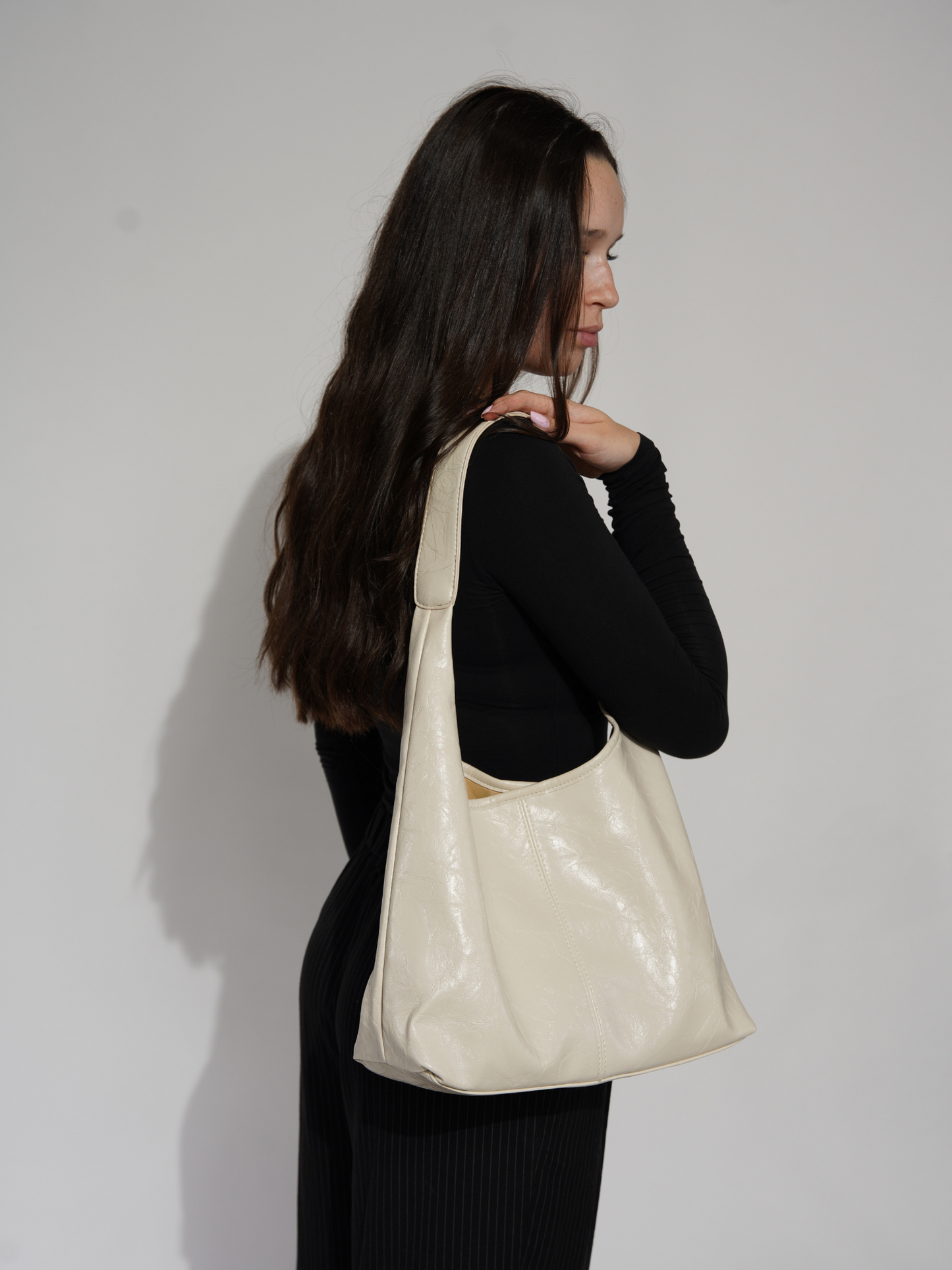Vintage-Inspired Distressed Leather Tote