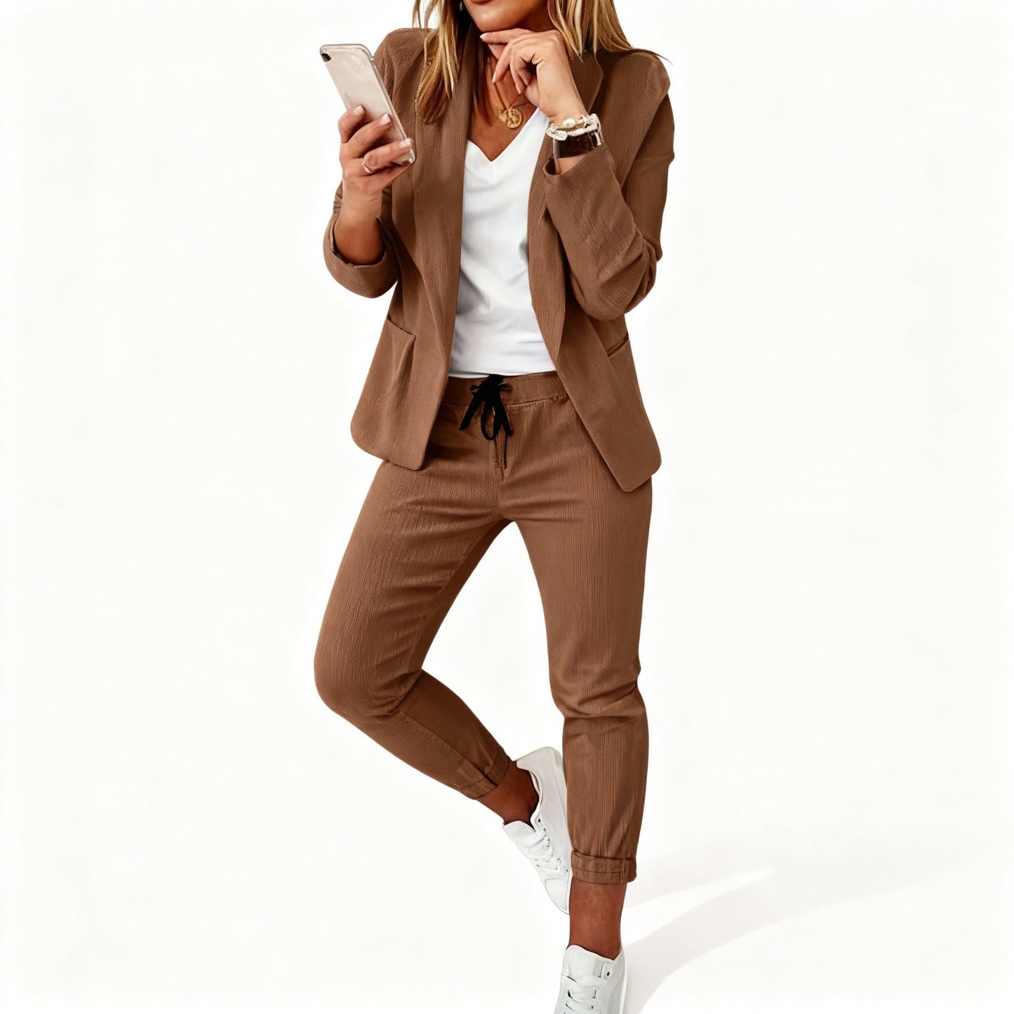 Stylish Women's Blazer and Jogger Set – Coordinated Blazer and Pants Outfit